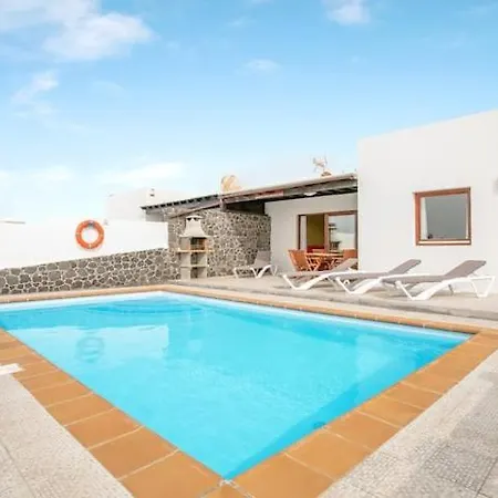 1b * Playa Blanca (Lanzarote)