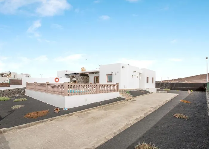 1b Villa Playa Blanca (Lanzarote)